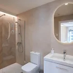 Sky View Design And Relax View With Free Parking Lägenhet *